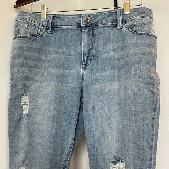 Laurie Felt Classic Slim Leg Distressed Jeans - Picture 2 of 10